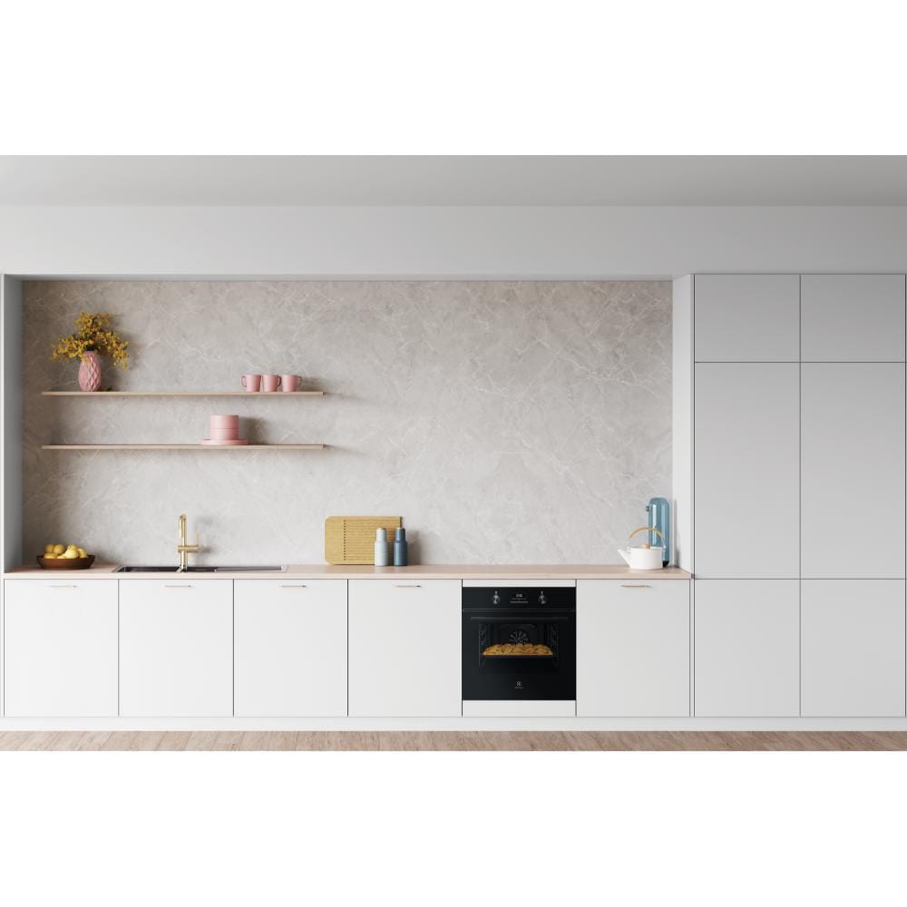 Eelctrolux UltimateTaste 300 65L built-in oven (KOH3H00BK)